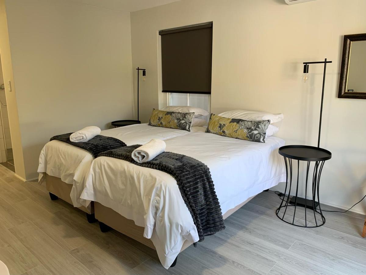 Avenues Guest House ステレンボッシュ エクステリア 写真