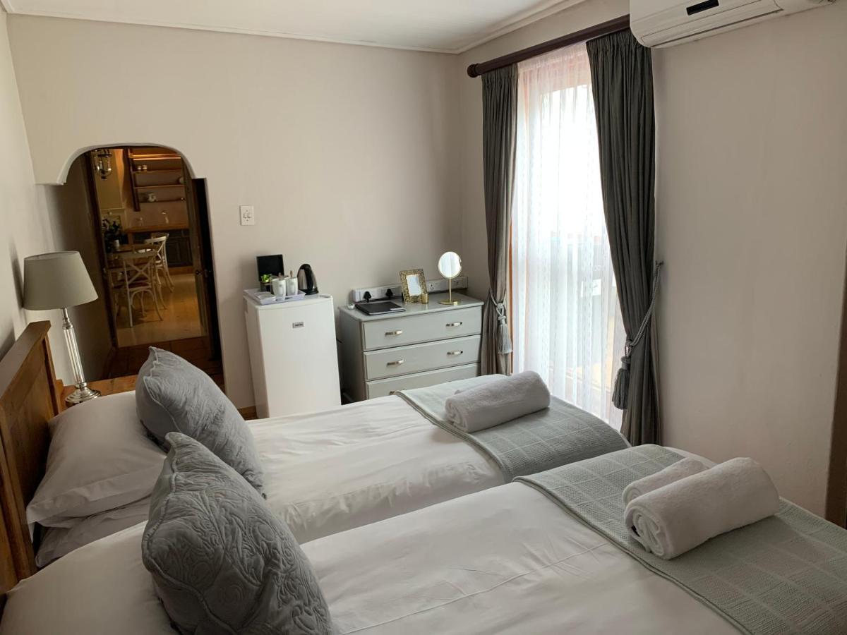 Avenues Guest House ステレンボッシュ エクステリア 写真