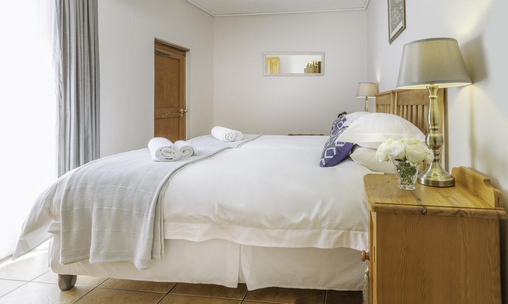 Avenues Guest House ステレンボッシュ エクステリア 写真